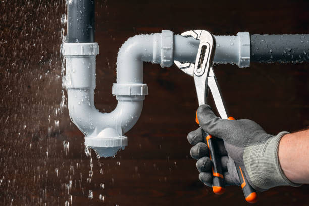 Professional Leak Detection technician working in Newtonville, MA